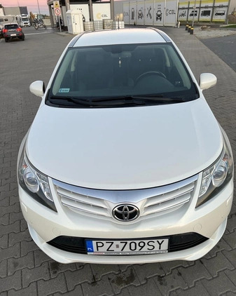 Toyota Avensis cena 31500 przebieg: 269000, rok produkcji 2014 z Golina małe 29